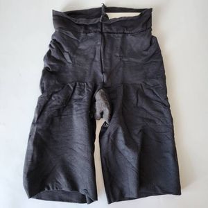 Spanx Oncore Mid-Thigh Short